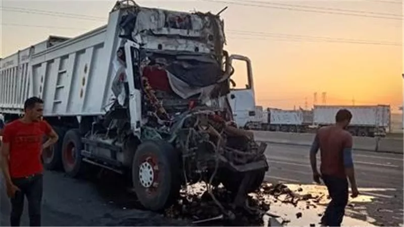 جراء التخطي الخاطئ.. إصابة 3 أشخاص أثر حادث تصادم سيارتين بالقليوبية