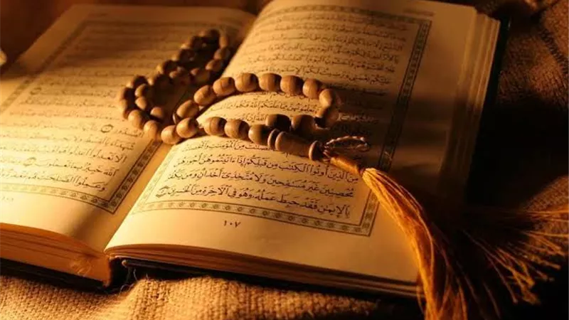 منها قراءة سورة الكهف والاغتسال.. سنن يوم الجمعة واردة عن النبي