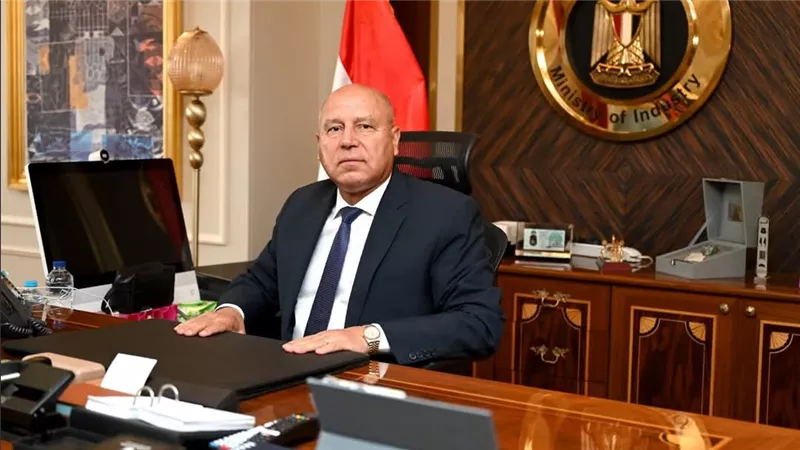 وزير النقل: محطات المترو ستكون مُنتهية قبل افتتاح المتحف المصري الكبير