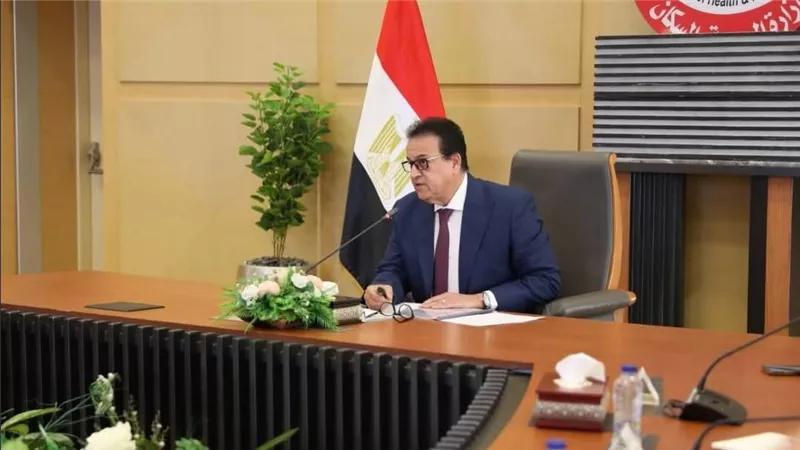 وزير الصحة يستعرض مؤشرات انخفاض وفيات الأطفال الرضع ومعدلات التقزم