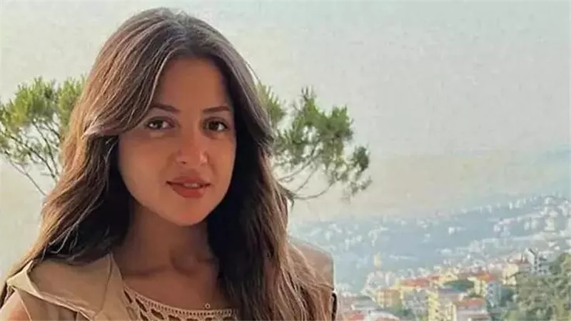 منى فاروق تكشف تفاصيل إصابتها بشلل في المعدة نتيجة حقن التخسيس