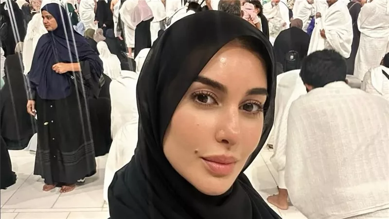 ياسمين صبري تؤدي مناسك العمرة: اللهم اكتب لي من الأرزاق اجملها