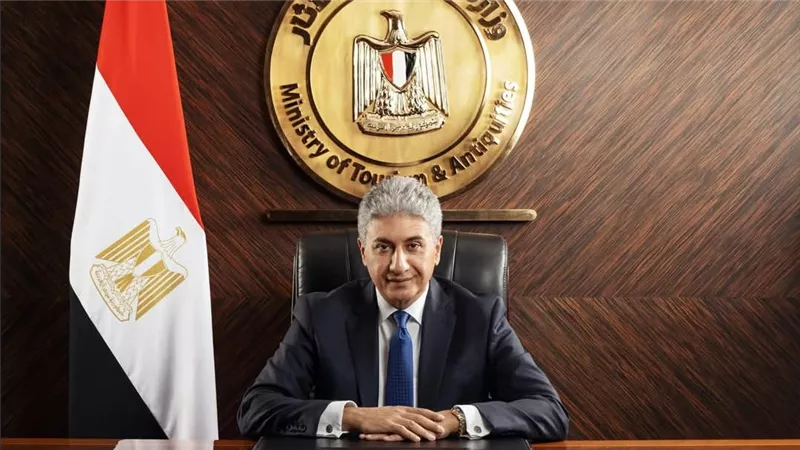 السياحة تقرر غلق كيانات غير مرخصة لتنظم رحلات الحج والعمرة