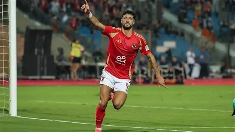 رغم العروض المغرية.. الأهلي يرفض التفريط في وسام أبو علي