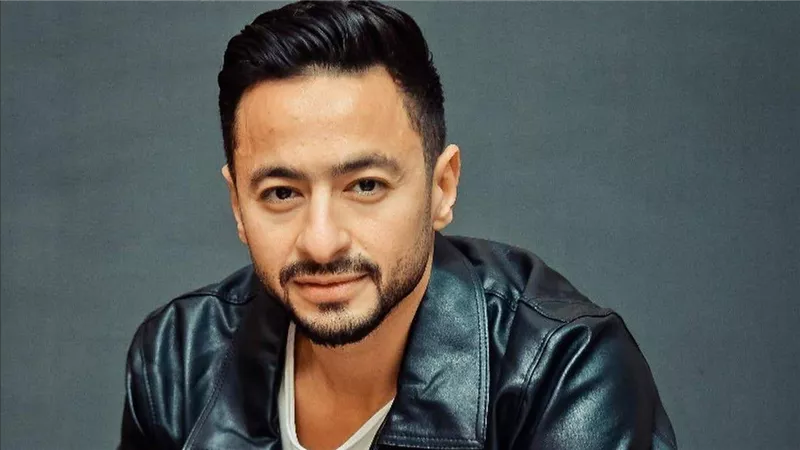 حمادة هلال يستعد لطرح أحدث أعماله «ياريت أهالينا ماربونا»
