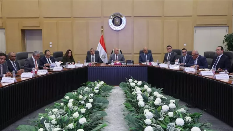 الصناعة تعلن تنفيذ خطة متكاملة لتطوير شركة مصر للألومنيوم بـ250 مليون دولار