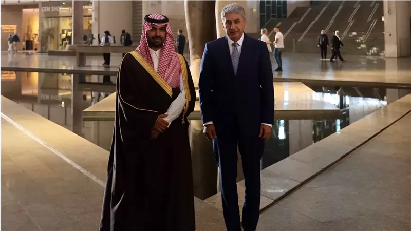 جولة وزيرا السياحة والثقافة السعودي بالمتحف المصري الكبير لتعزيز العلاقات التاريخية