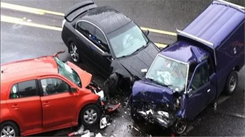 نصائح لسائقي سيارات النقل الثقيل لتفادي حوادث الطرق 