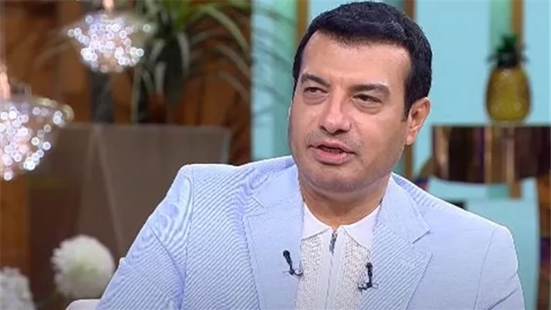 سيبك مين قال.. أحداث أعمال إيهاب توفيق الغنائية