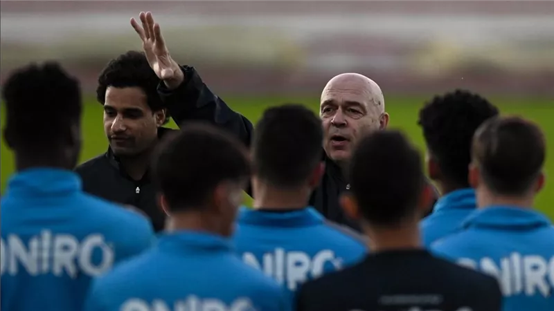 جلسات فنية وتدريبات مكثفة رغم الغيابات.. استعدادات الزمالك لمواجهة طلائع الجيش