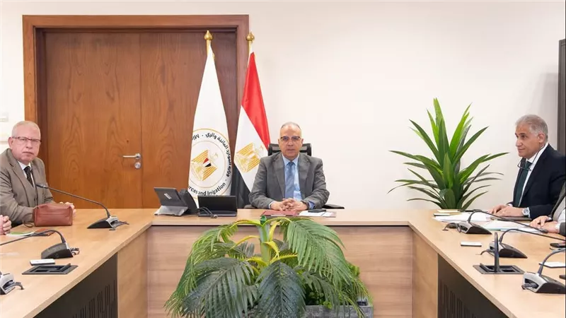 تعاون مشترك بين وزارة الري والشركة الوطنية للمقاولات العامة والتوريدات