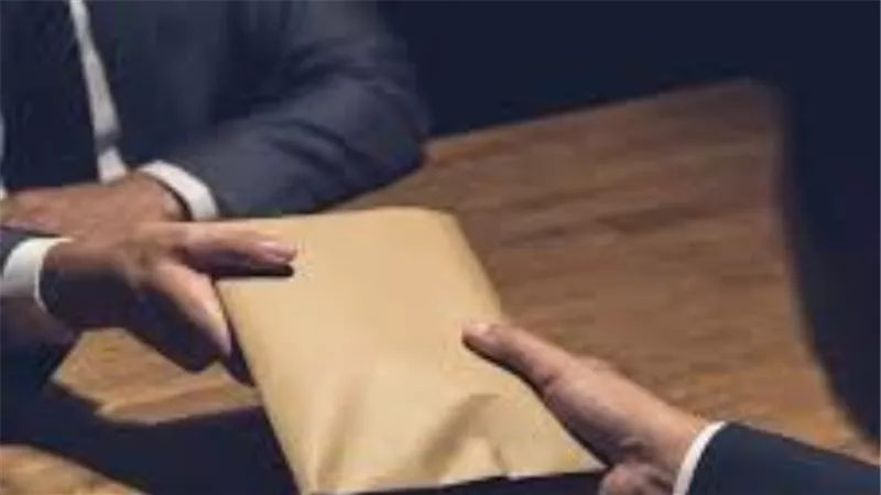 قرار قضائي جديد ضد المتهمين برشوة الجمارك الكبرى