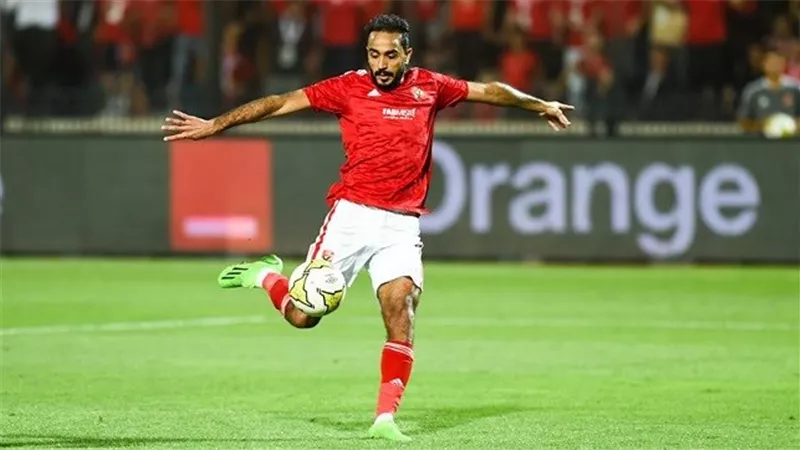 التخطيط بالأهلي يحسم مصير كهربا.. هل يرحل في يناير؟