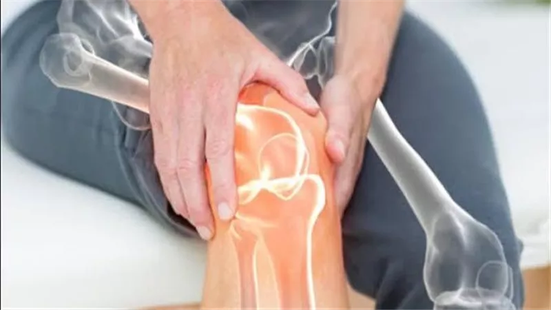 إشارات تدل على ضعف العظام مع التقدم بالعمر.. فحوصات ونصائح ضرورية