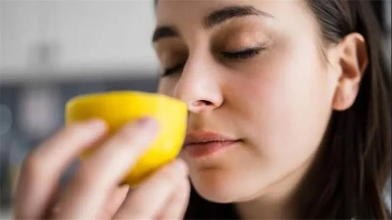 ضعف حاسة الشم.. هل يكشف أسرار أمراض الأعصاب المبكرة؟