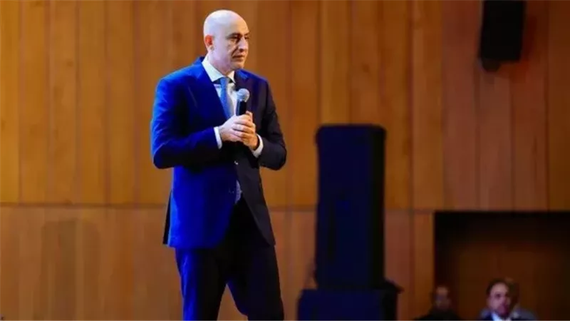 وزير التعليم عن البكالوريا: النظام فى كل العالم مجبناش سفينة من الفضاء