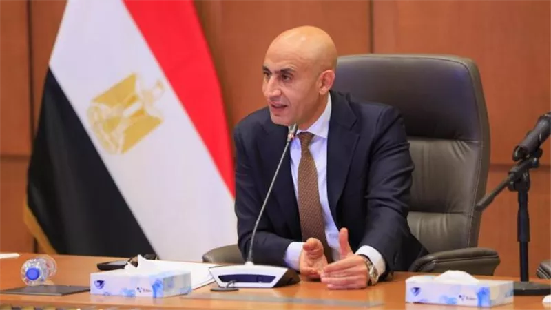 قرار استبدال الأحياء بالتاريخ رسميًا بالصف الثاني الثانوي 