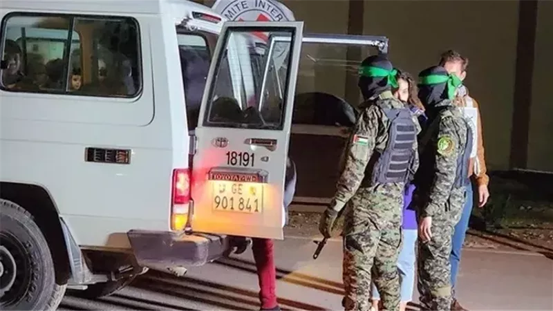 حماس تعلن أسماء المفرج عنهم ضمن صفقة اتفاق غزة غدا