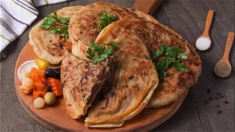 طريقة عمل الحواوشي بالعيش البلدي على طريقة الشيف نجلاء الشرشابي