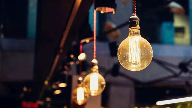 نصائح فعّالة لتخفيض استهلاك الكهرباء وتقليل الفواتير