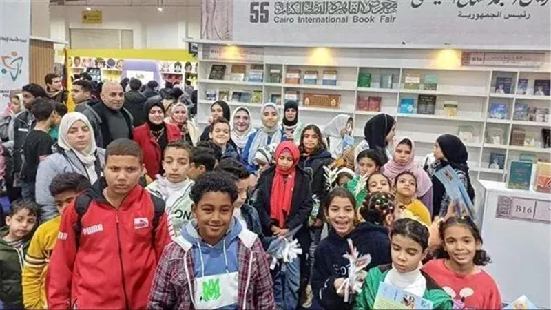 تخطى حاجز الـ 1.5 مليون زائر.. إقبال جماهيري بمعرض القاهرة للكتاب 