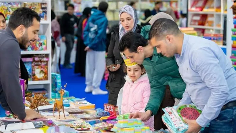 منذ انطلاقه.. معرض القاهرة للكتاب يتخطى حاجز المليون زائر