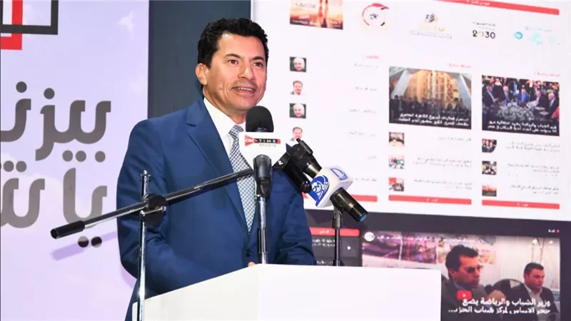 وزير الشباب والرياضة يشهد إطلاق بوابة مصر بـ5 لغات باستخدام الذكاء الاصطناعي