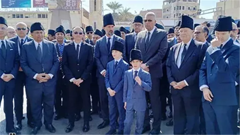 وداع الأمير كريم أغا خان الرابع في جنازة رسمية لمثواه الأخير بأسوان