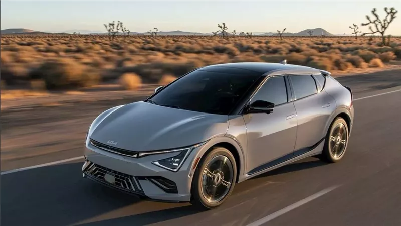 أداء كهربائي مذهل.. كيا تكشف أحدث سياراتها الرياضية EV6