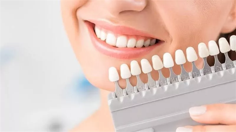 احذري هذه المشروبات.. قد تسبب اصفرار أسنانك وتؤثر على جمال ابتسامتك
