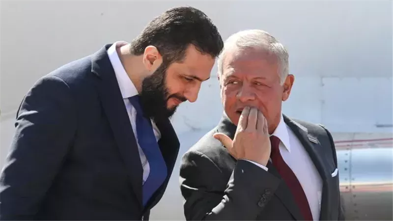 عاهل الأردن يؤكد للشرع دعم بلاده لسيادة سوريا ووحدتها وسلامة أراضيها