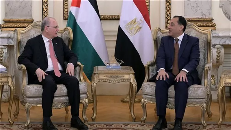 رئيس الوزراء لنظيره الفلسطينى: الحكومة المصرية وضعت خطة للتعافى المبكر وإعادة إعمارغزة
