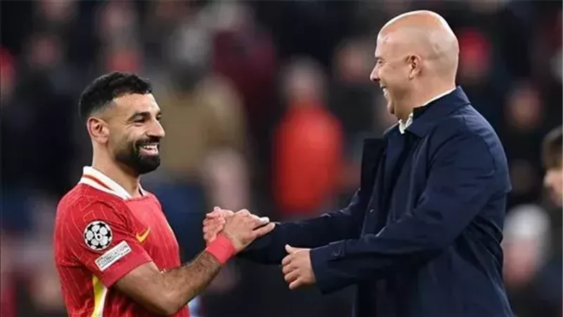 سلوت: لاأعتقد أن محمد صلاح كان سعيدًا عندما استبدلته ويمكنه دائمًا التسجيل