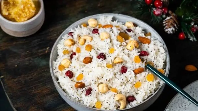 طريقة تحضير الأرز بالمكسرات وقطع الفاكهة لوجبة شهية ومغذية فى رمضان