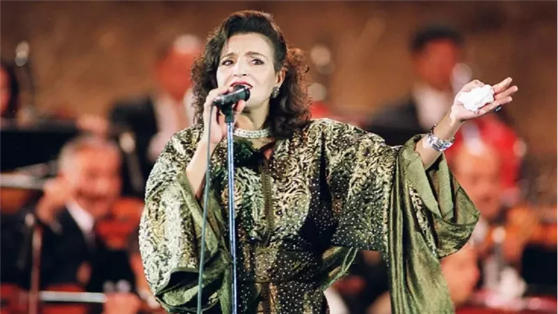 الموت يغيب الفنانة نعيمة سميح وسميرة سعيد تنعيها