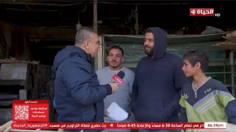 عمرو الليثي يهدى عمال الفرن وبائعة الخضار جوائز مالية من أجمل ناس
