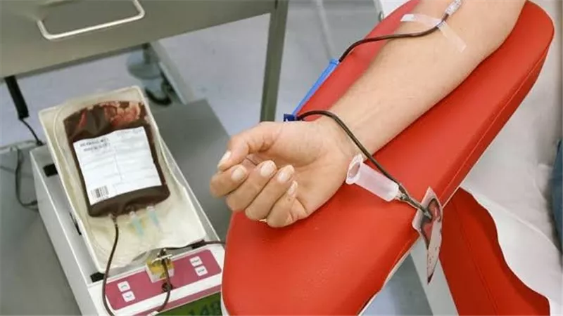 الإفتاء تجيب.. نقل الدم أثناء الصيام: هل يُفسد الصوم؟