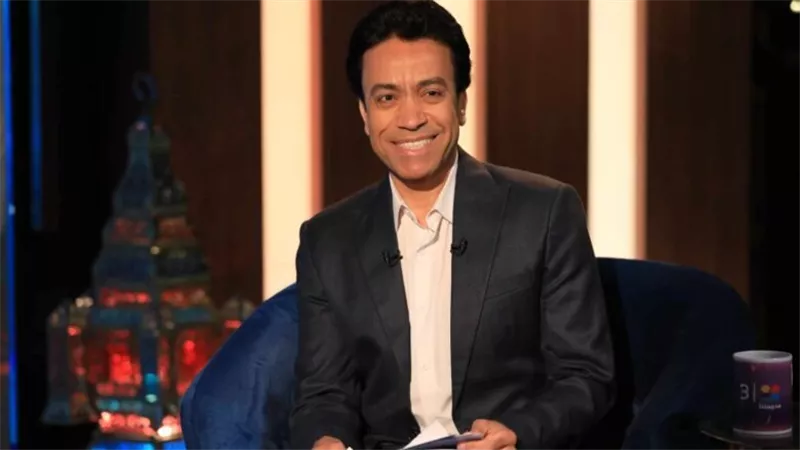 بعد نجاحه الكبير.. الفنان سامح حسين يهدى برنامج قطايف للتليفزيون المصرى