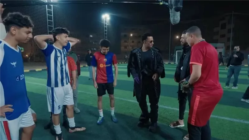 دورة رمضانية.. محمد رمضان يهدى 120 ألف جنيه لفريق كرة قدم