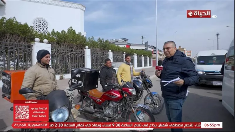 عمرو الليثي يهدي بائع عرائس وعمال الدليفري جوائز مالية من أجمل ناس