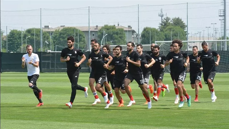 محمد صلاح يحفز لاعبي منتخب مصر قبل مواجهة إثيوبيا