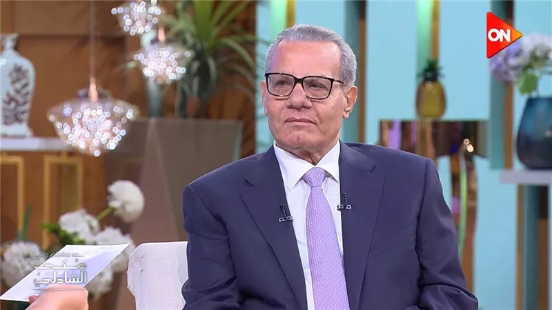 عادل حمودة يعلق على مسلسلات المتحدة: اختياراتهم جيدة وشاهدتها وسط أسرتي