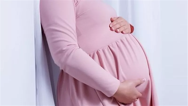 هربس الولادة.. هل ينتقل للجنين ويهدد صحته؟