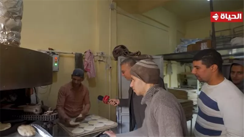 عمرو الليثي يواصل سلسلة جبر الخواطر بجوائز من برنامج أجمل ناس