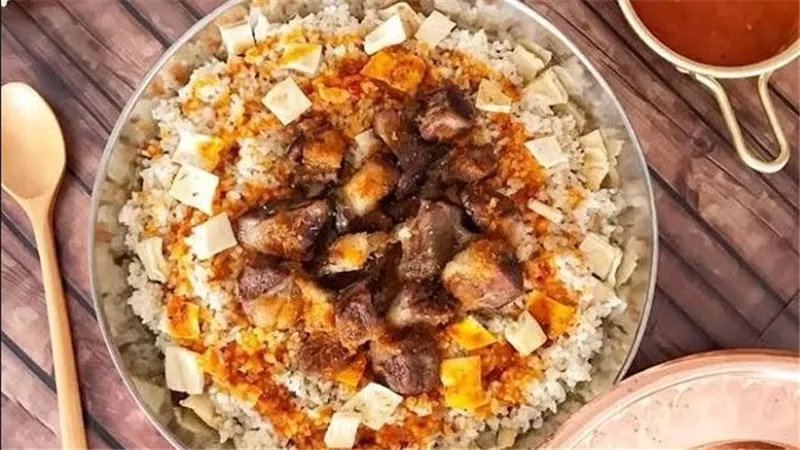 طريقة عمل فتة العيد 2025 بالثوم والخل بمذاق رائع ومميز