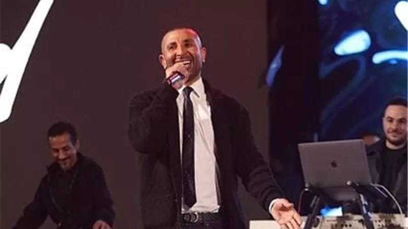 من كوتشيلا للقاهرة.. أحمد سعد يرد بطريقته الخاصة على إطلالة محمد رمضان