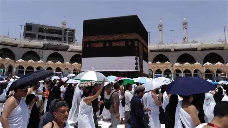 كل ما تريد معرفته عن الطواف في الحج.. الشروط والسنن والأخطاء الشائعة