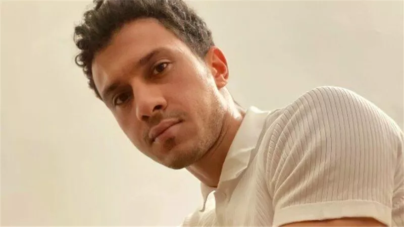 «عصام عمر».. لا أرفض أي دور والمشاهد الجريئة تعتمد على السيناريو