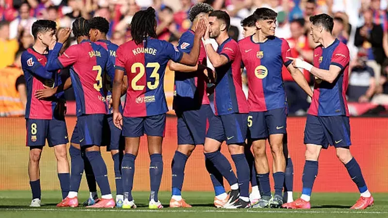 خطأ تقني يربك توزيع تذاكر نهائي كأس الملك بين برشلونة وريال مدريد