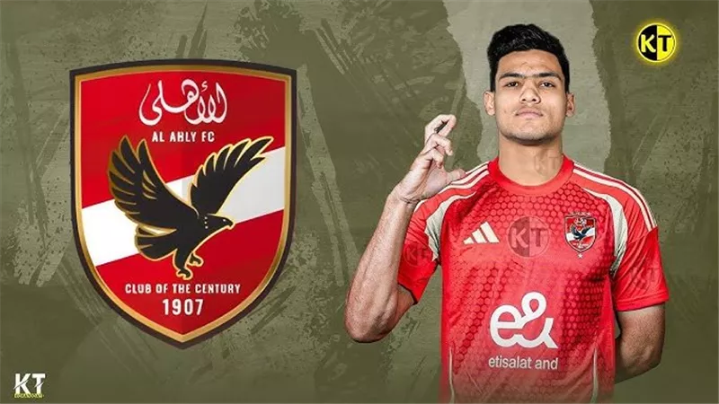«مصطفى العش» يقود الجبهة اليسرى للأهلي أمام صن داونز الليلة